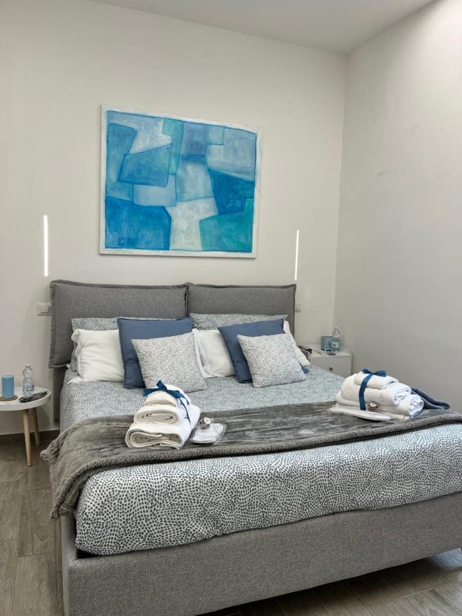 The Secret Garden Apartment ซาแลร์โน ภายนอก รูปภาพ